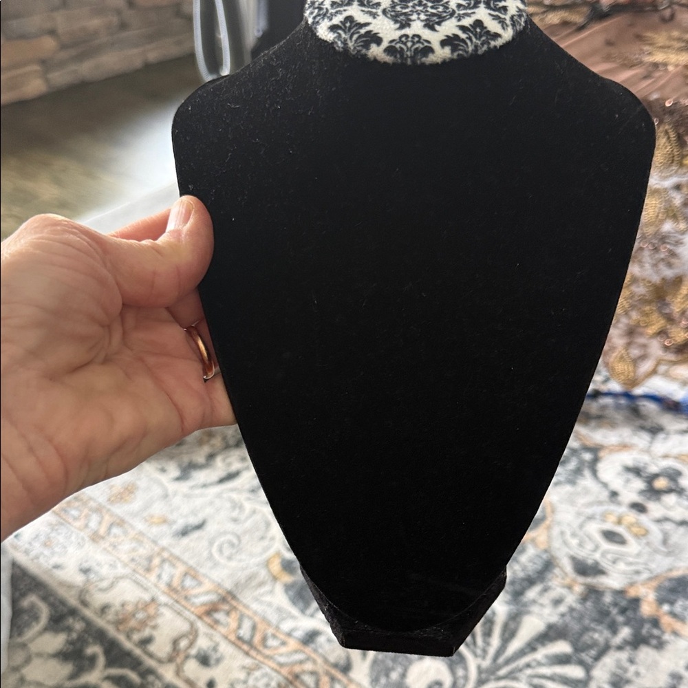 Black Velvet Necklace Display Stand